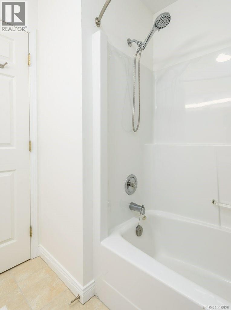 14 1876 Comox Ave, Comox, British Columbia  V9M 3M7 - Photo 37 - 1018926