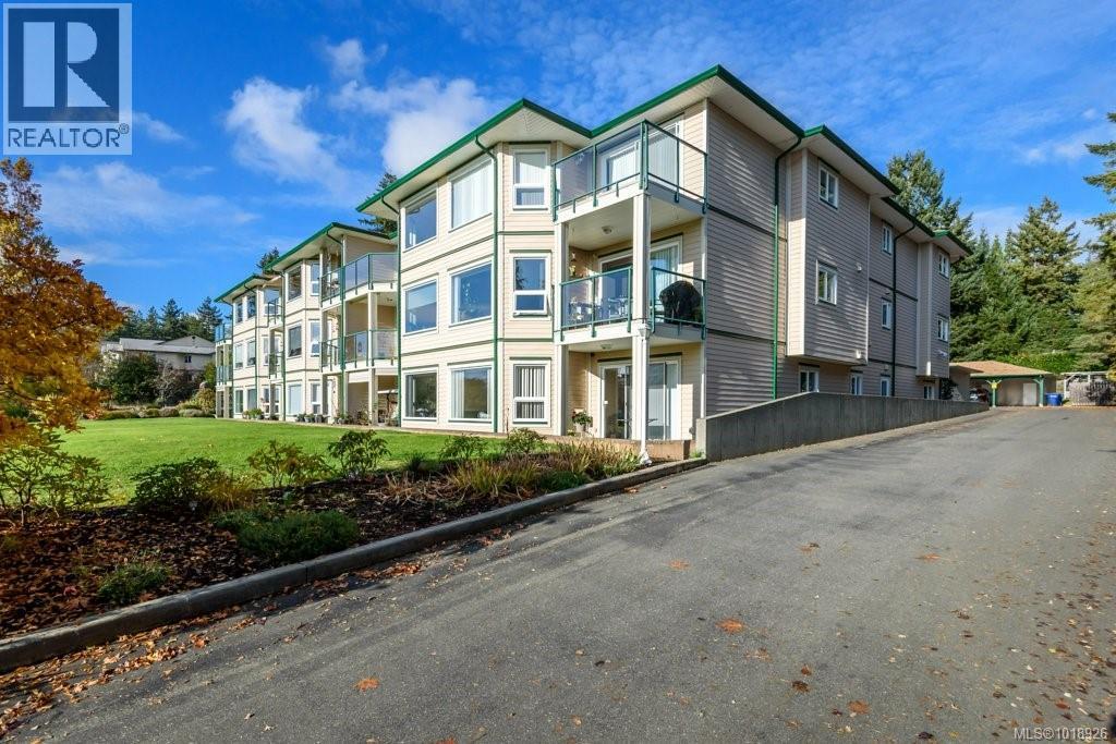 14 1876 Comox Ave, Comox, British Columbia  V9M 3M7 - Photo 3 - 1018926