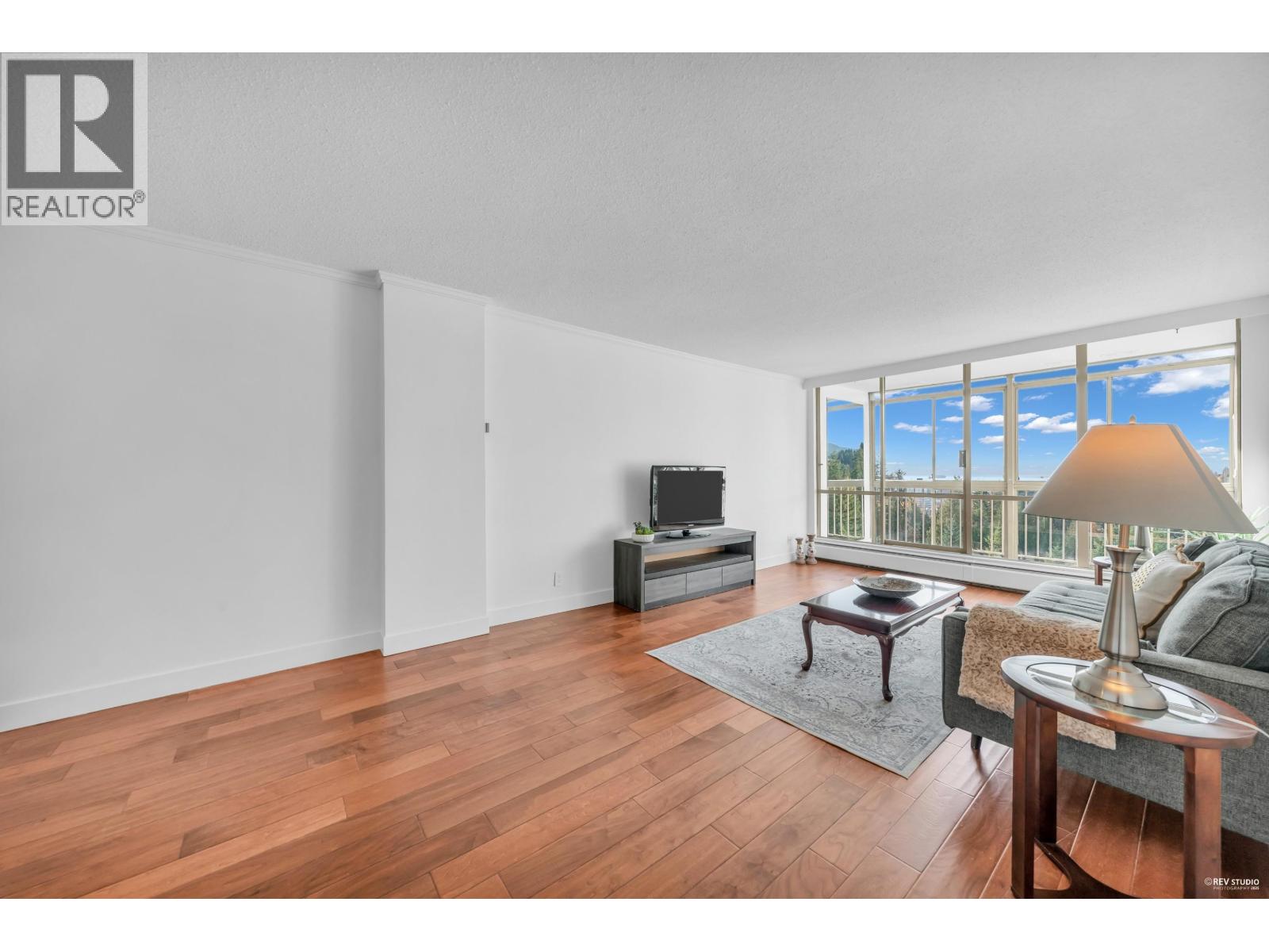 1812 2016 Fullerton Avenue, North Vancouver, British Columbia  V7P 3E6 - Photo 4 - R3054672