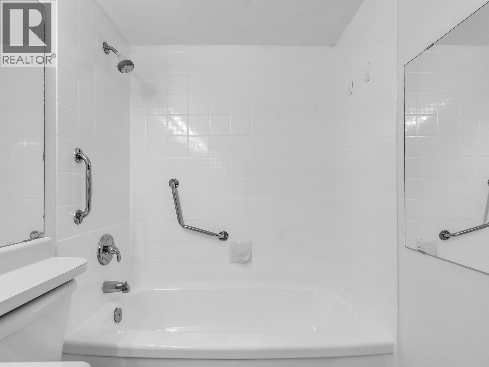 1812 2016 Fullerton Avenue, North Vancouver, British Columbia  V7P 3E6 - Photo 17 - R3054672