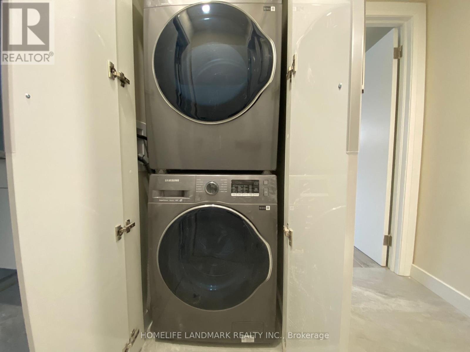 35 Robingrove Road, Toronto, Ontario  M2R 2Z8 - Photo 8 - C12445752