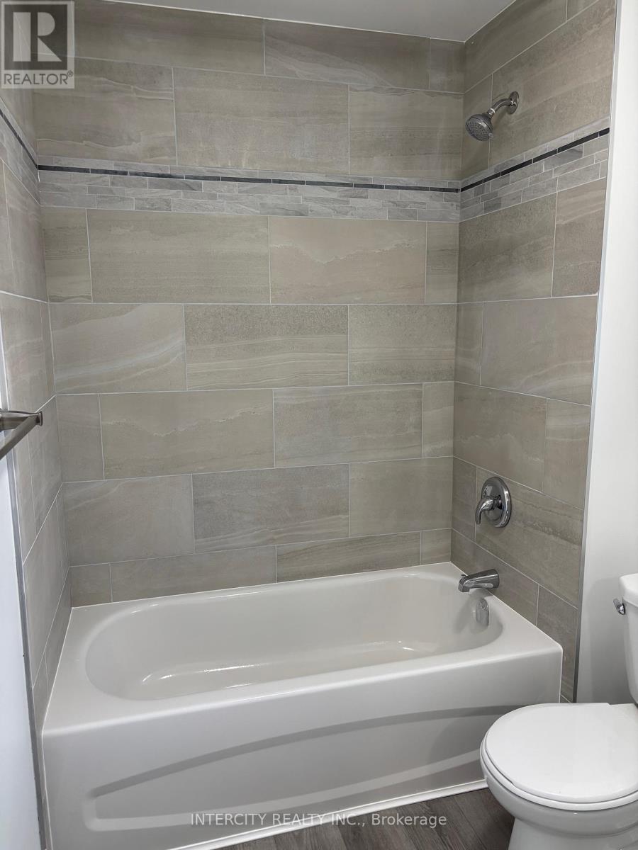 90 Coldwater Road W, Orillia, Ontario  L3V 5L5 - Photo 11 - S12487850