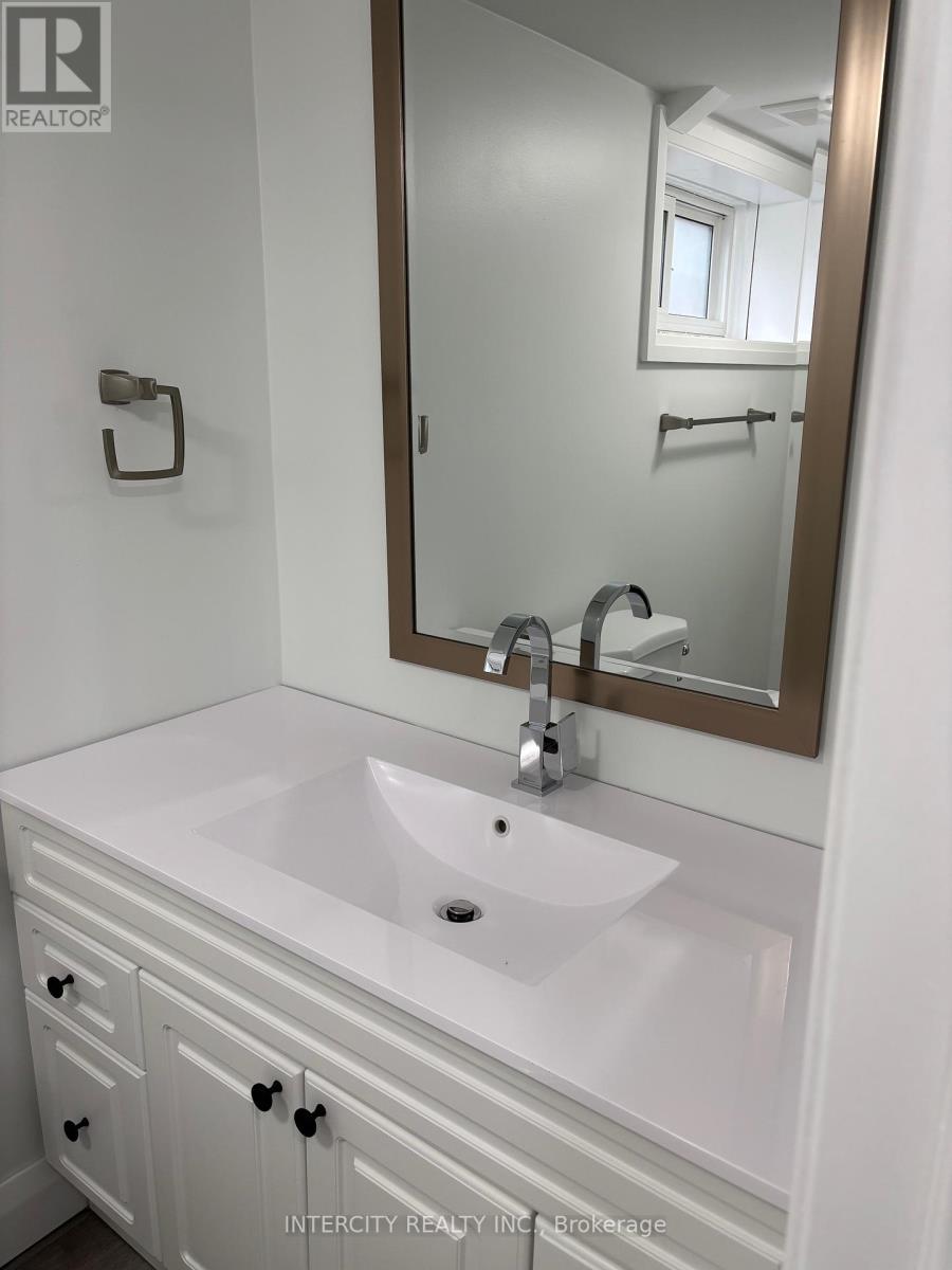 90 Coldwater Road W, Orillia, Ontario  L3V 5L5 - Photo 22 - S12487850