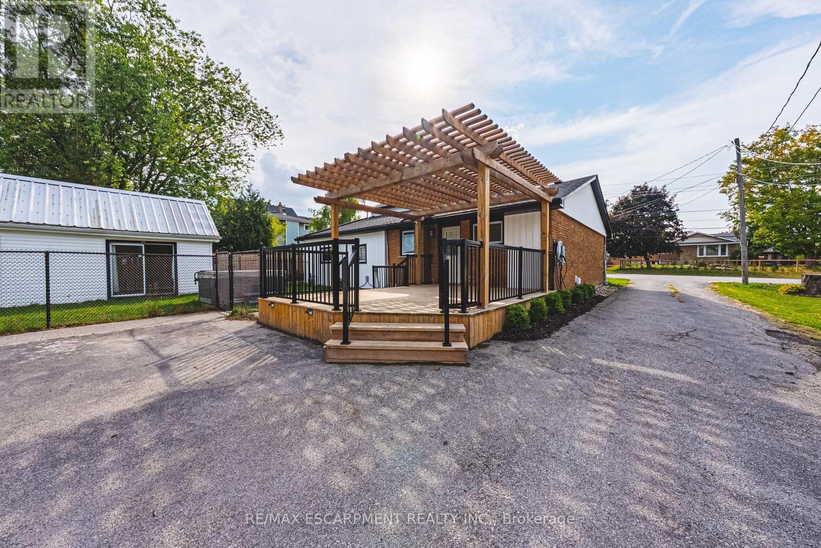 3865 Victoria Avenue, Lincoln, Ontario  L0R 2C0 - Photo 12 - X12509762