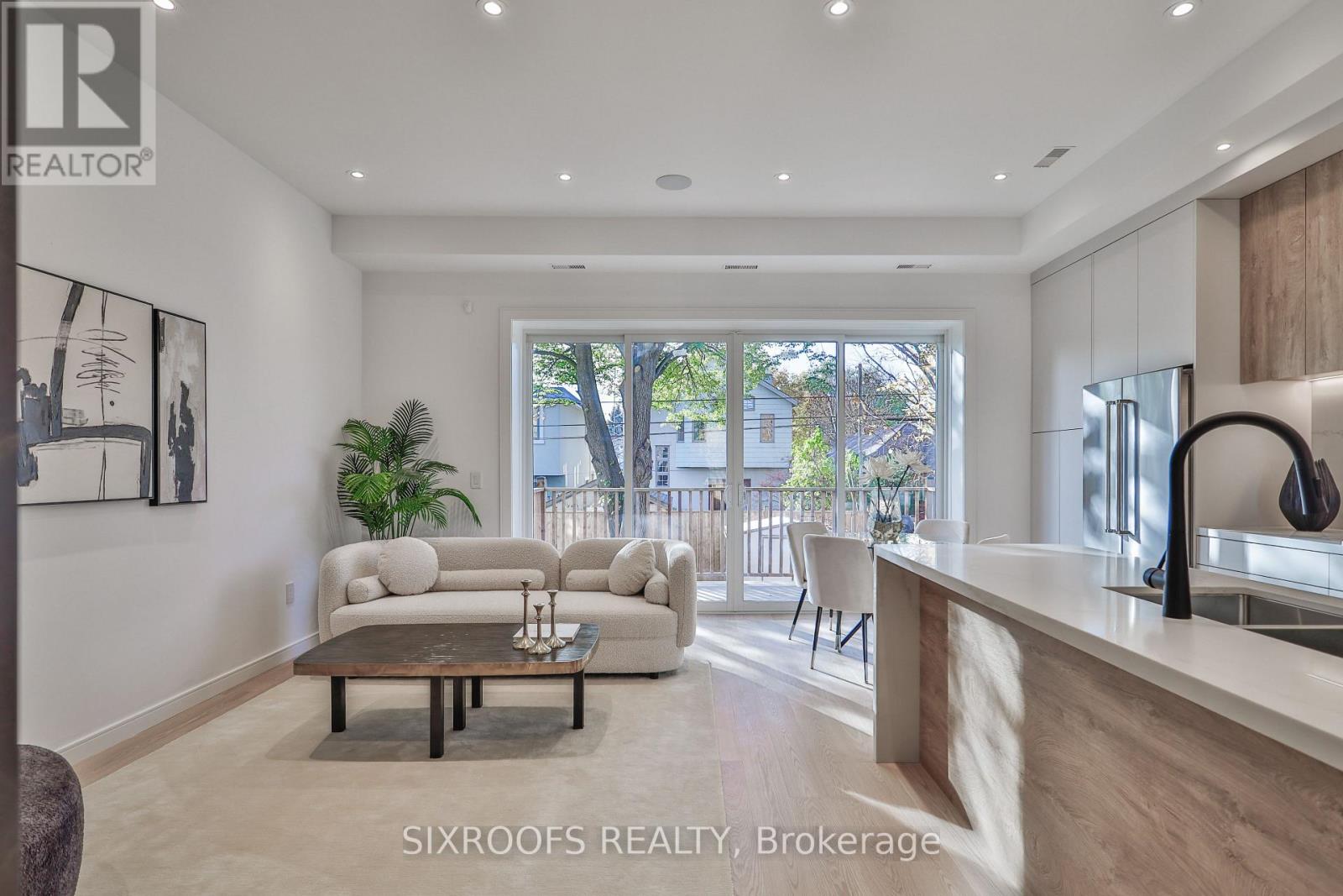 104 Roosevelt Road, Toronto, Ontario  M4J 4T9 - Photo 16 - E12515002