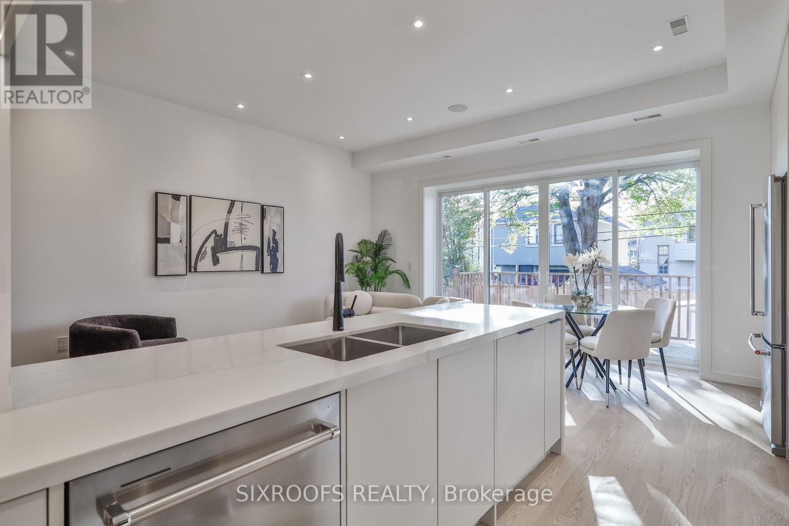 104 Roosevelt Road, Toronto, Ontario  M4J 4T9 - Photo 24 - E12515002