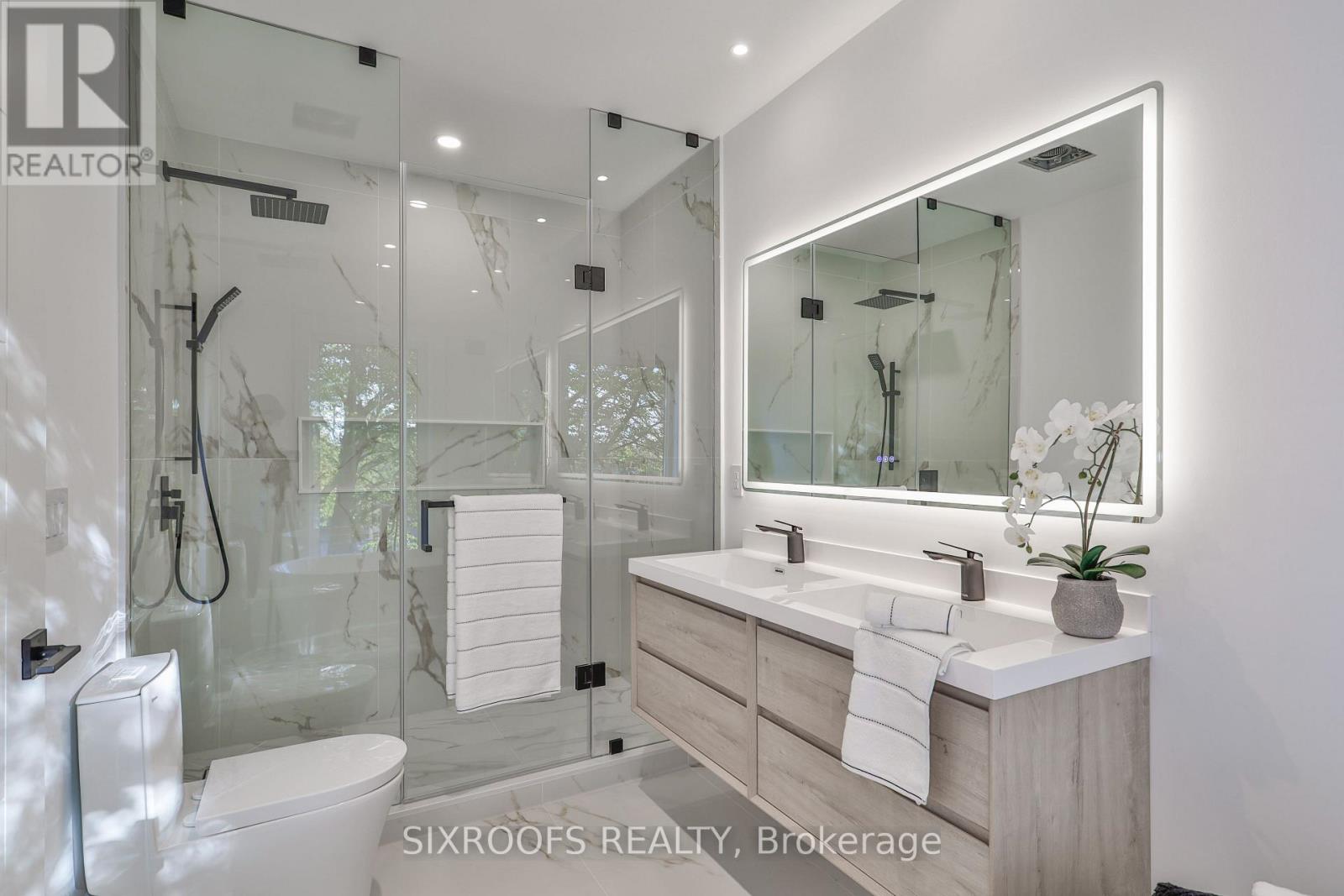 104 Roosevelt Road, Toronto, Ontario  M4J 4T9 - Photo 35 - E12515002