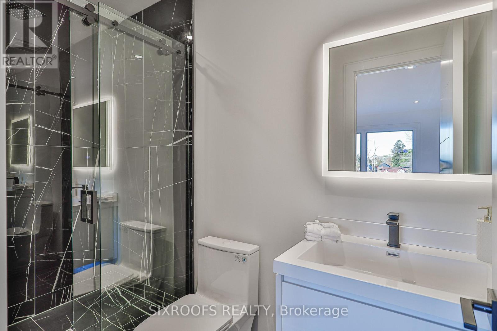 104 Roosevelt Road, Toronto, Ontario  M4J 4T9 - Photo 38 - E12515002