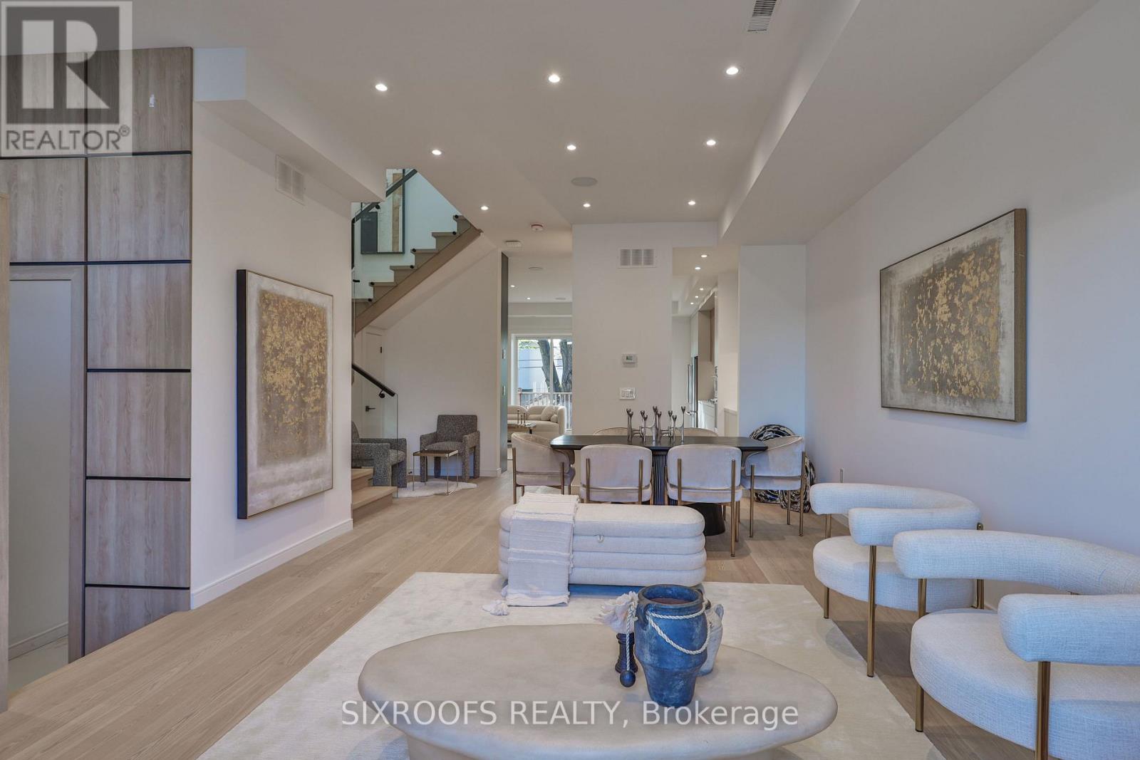 104 Roosevelt Road, Toronto, Ontario  M4J 4T9 - Photo 5 - E12515002