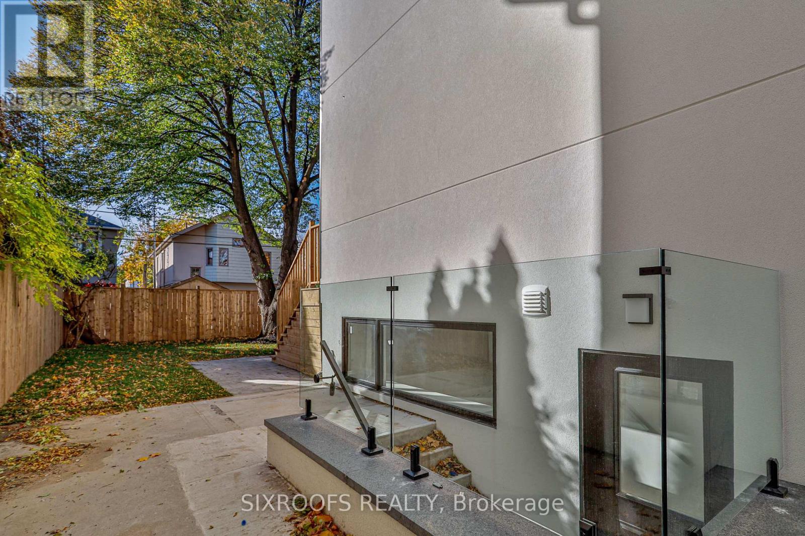 104 Roosevelt Road, Toronto, Ontario  M4J 4T9 - Photo 50 - E12515002