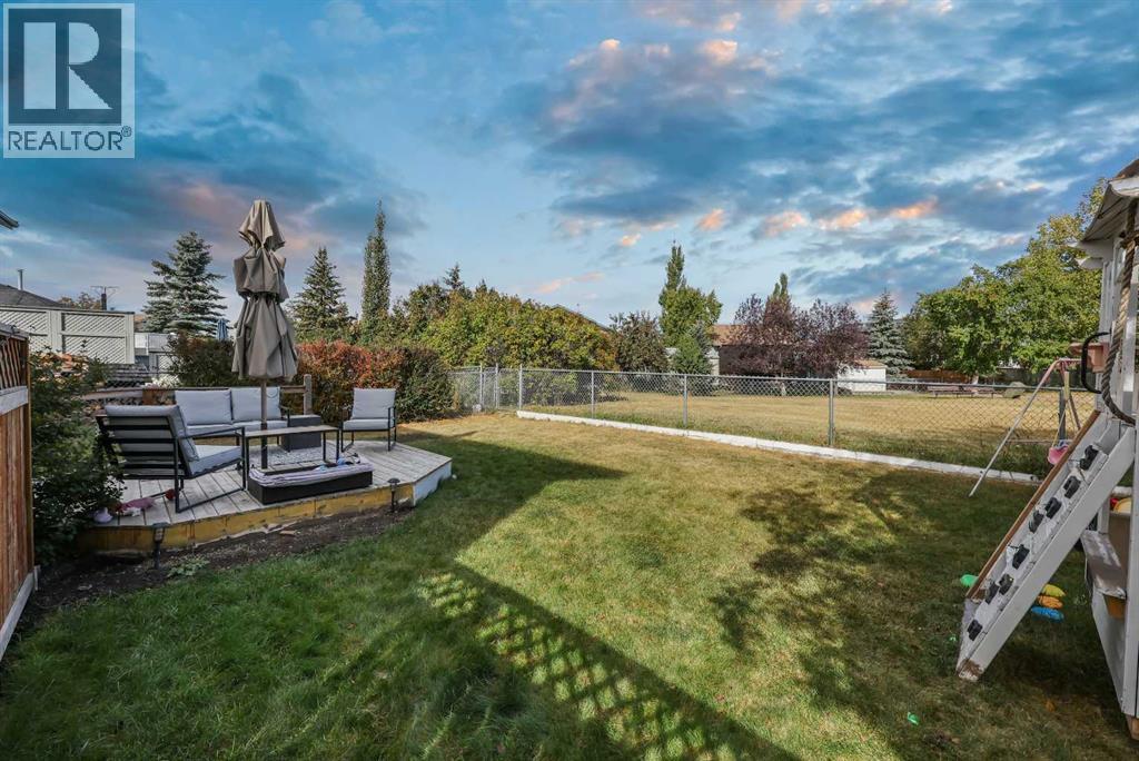 52 West Edge Road, Cochrane, Alberta  T4C 1L1 - Photo 42 - A2262912