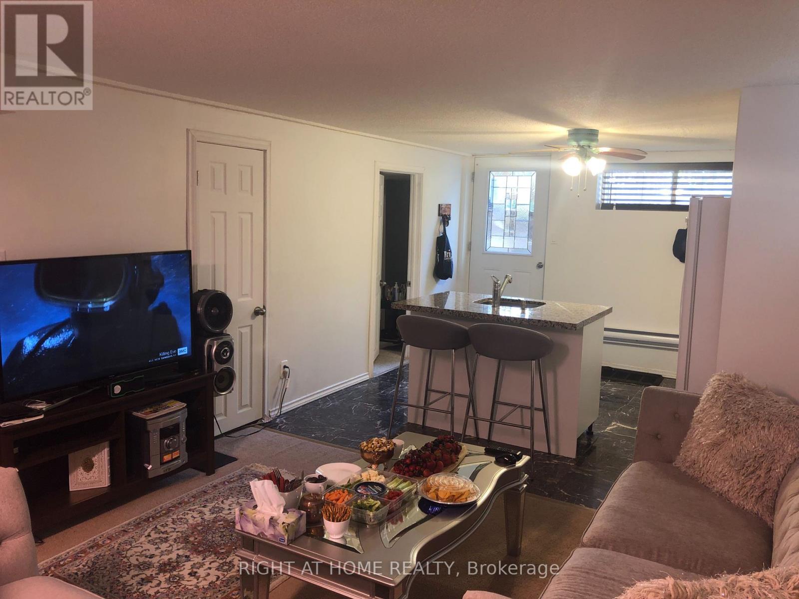 Basement Apt - 120 Simonston Boulevard, Markham, Ontario  L3T 4L8 - Photo 9 - N12515046