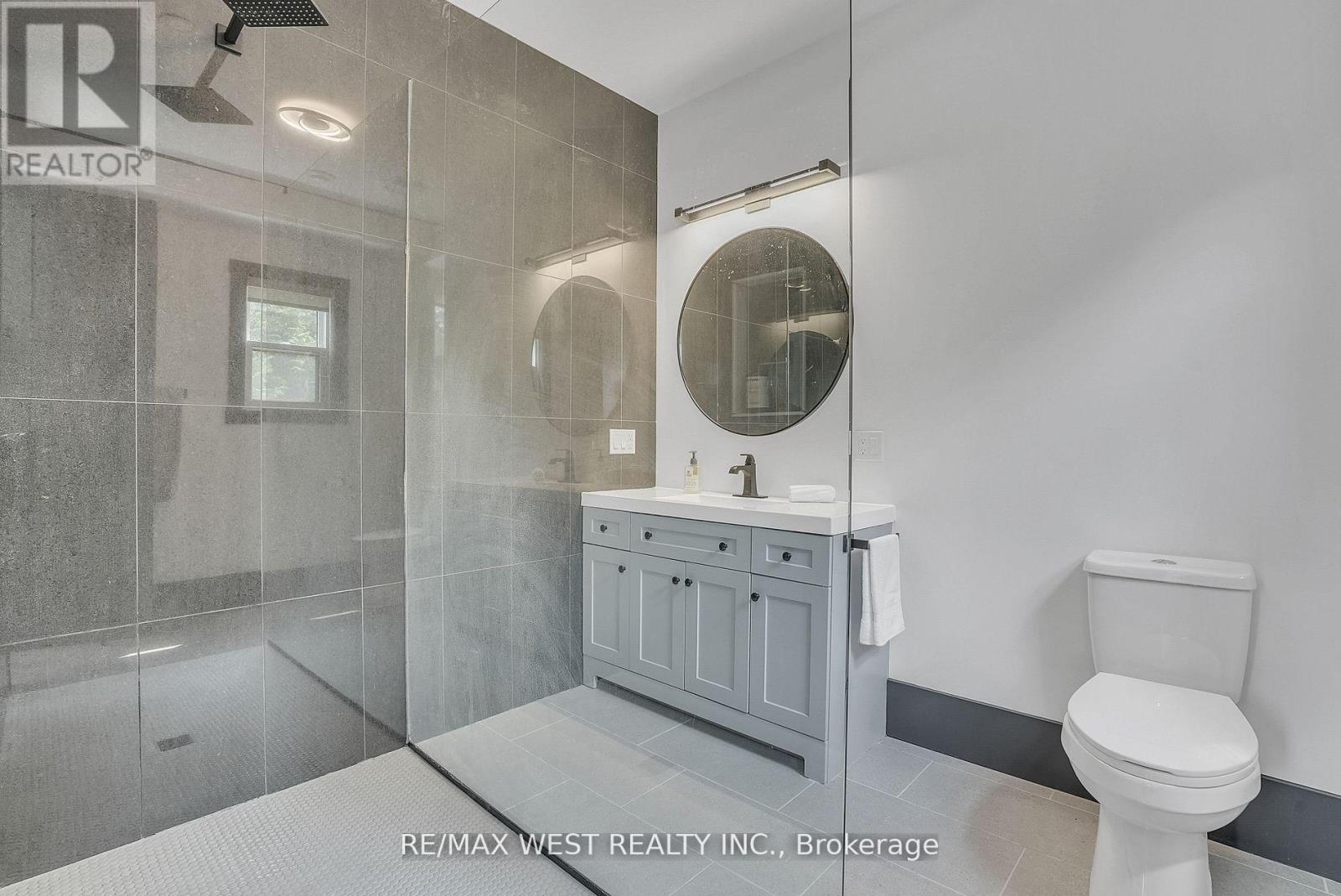 171 Fox Street, Penetanguishene, Ontario  L9M 1E7 - Photo 10 - S12514958