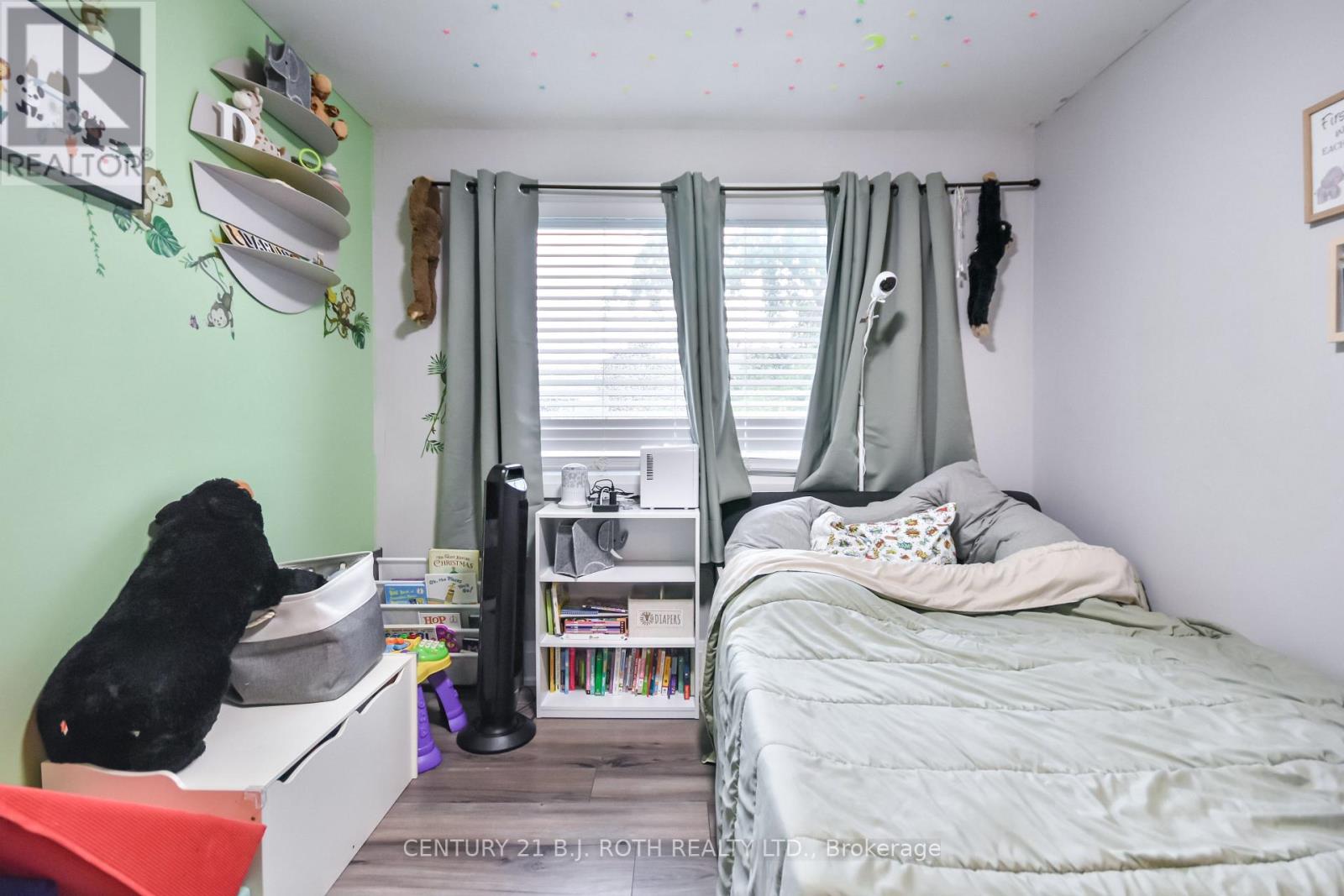 16 Gloria Street, Barrie (Sunnidale), Ontario  L4N 4L9 - Photo 18 - S12514976