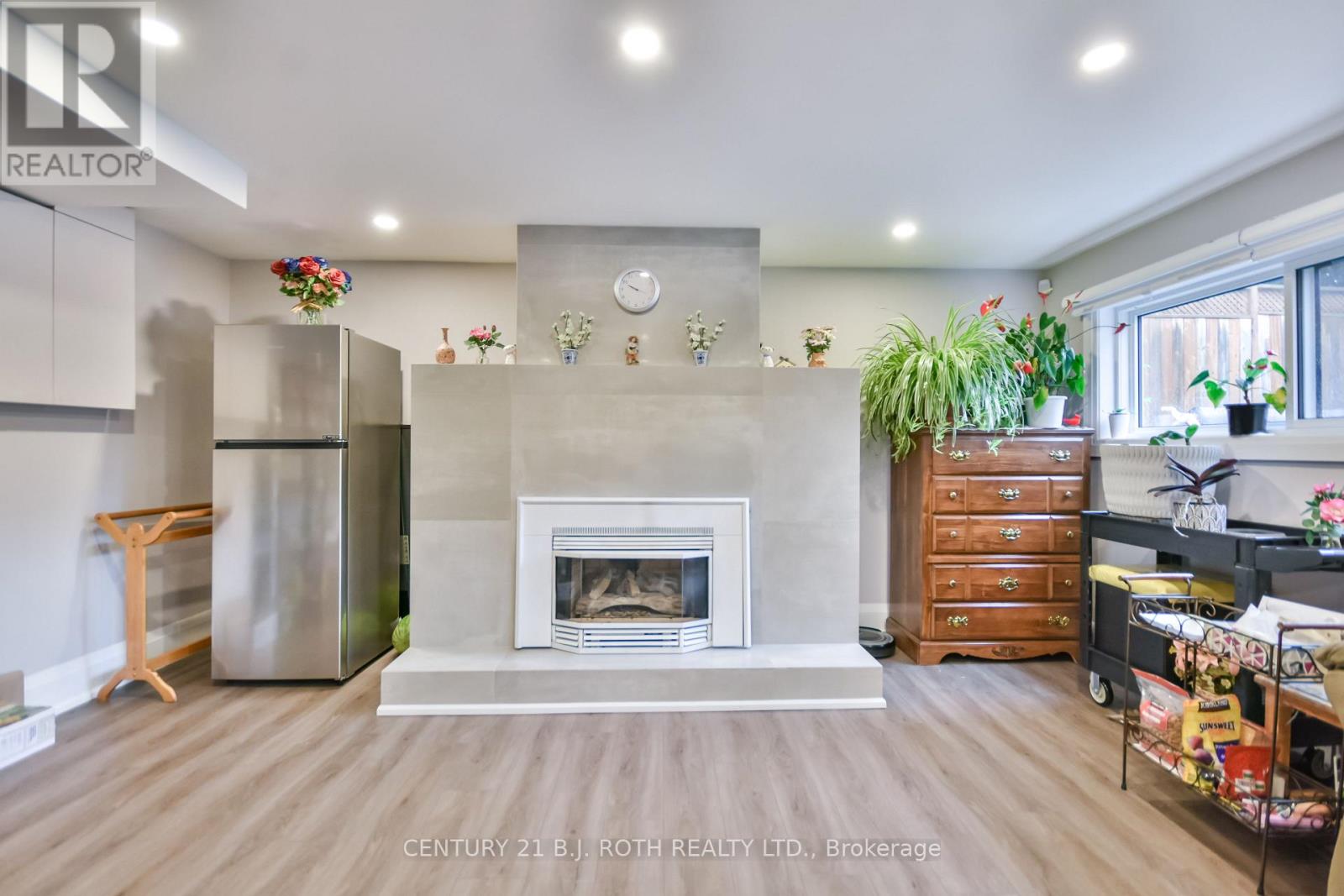 16 Gloria Street, Barrie (Sunnidale), Ontario  L4N 4L9 - Photo 23 - S12514976