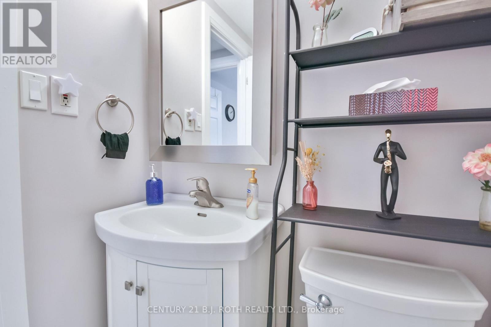 16 Gloria Street, Barrie (Sunnidale), Ontario  L4N 4L9 - Photo 27 - S12514976