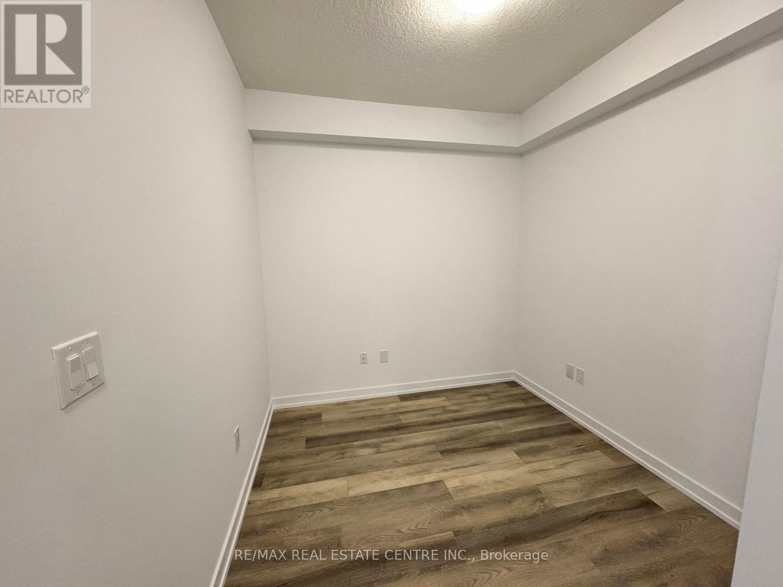 470 Dundas Street E, Hamilton, Ontario  L8B 2A6 - Photo 11 - X12512132