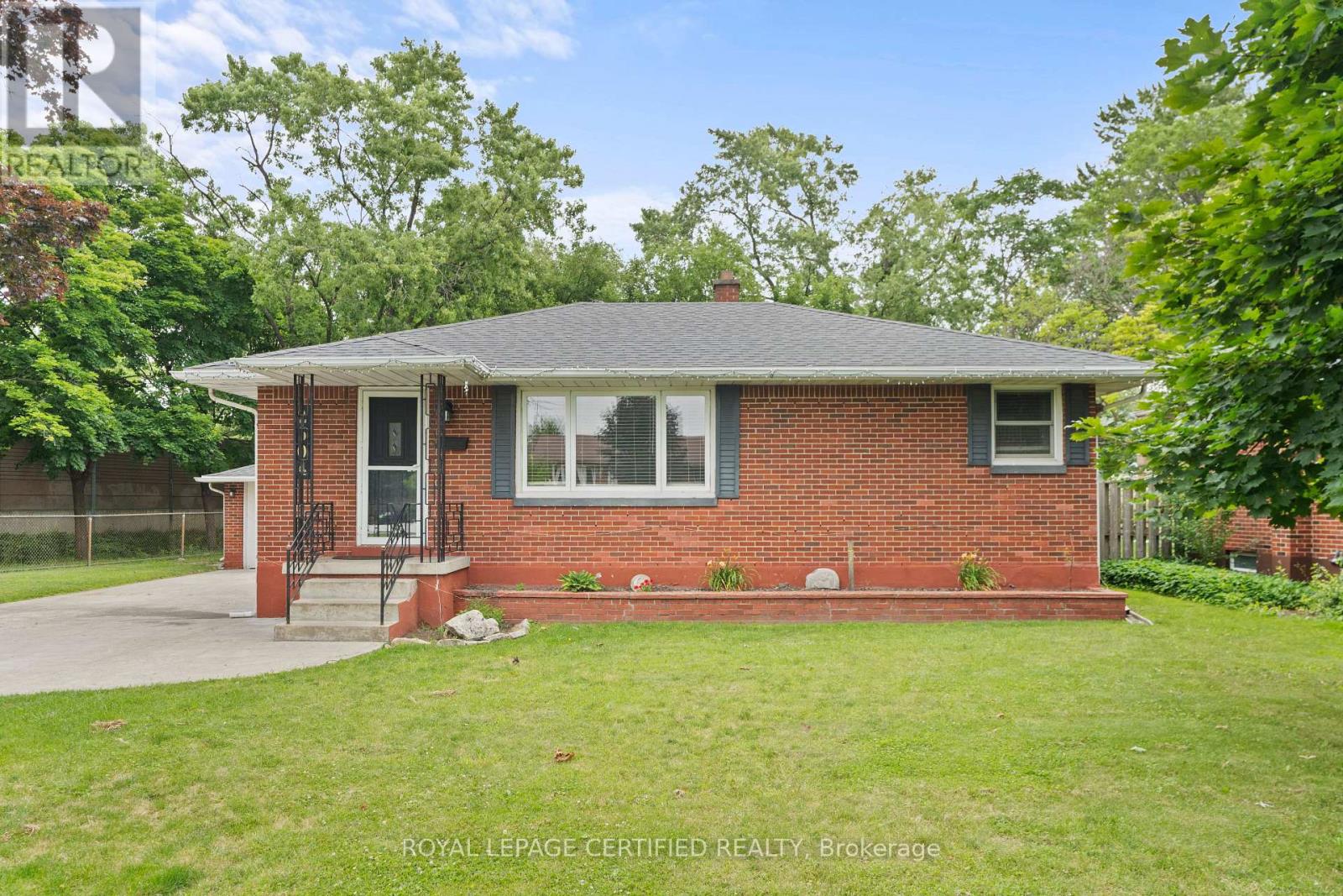 2504 Askin Avenue, Windsor, Ontario  N9E 3H7 - Photo 1 - X12514878