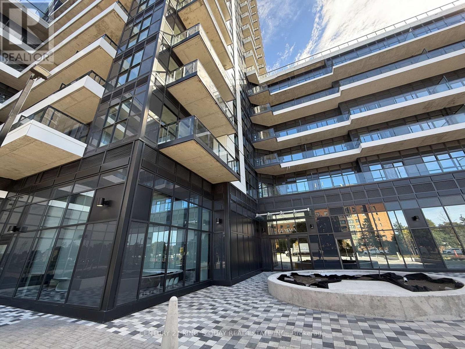 3104 - 15 Watergarden Drive, Mississauga, Ontario  L5R 0H4 - Photo 3 - W12514964