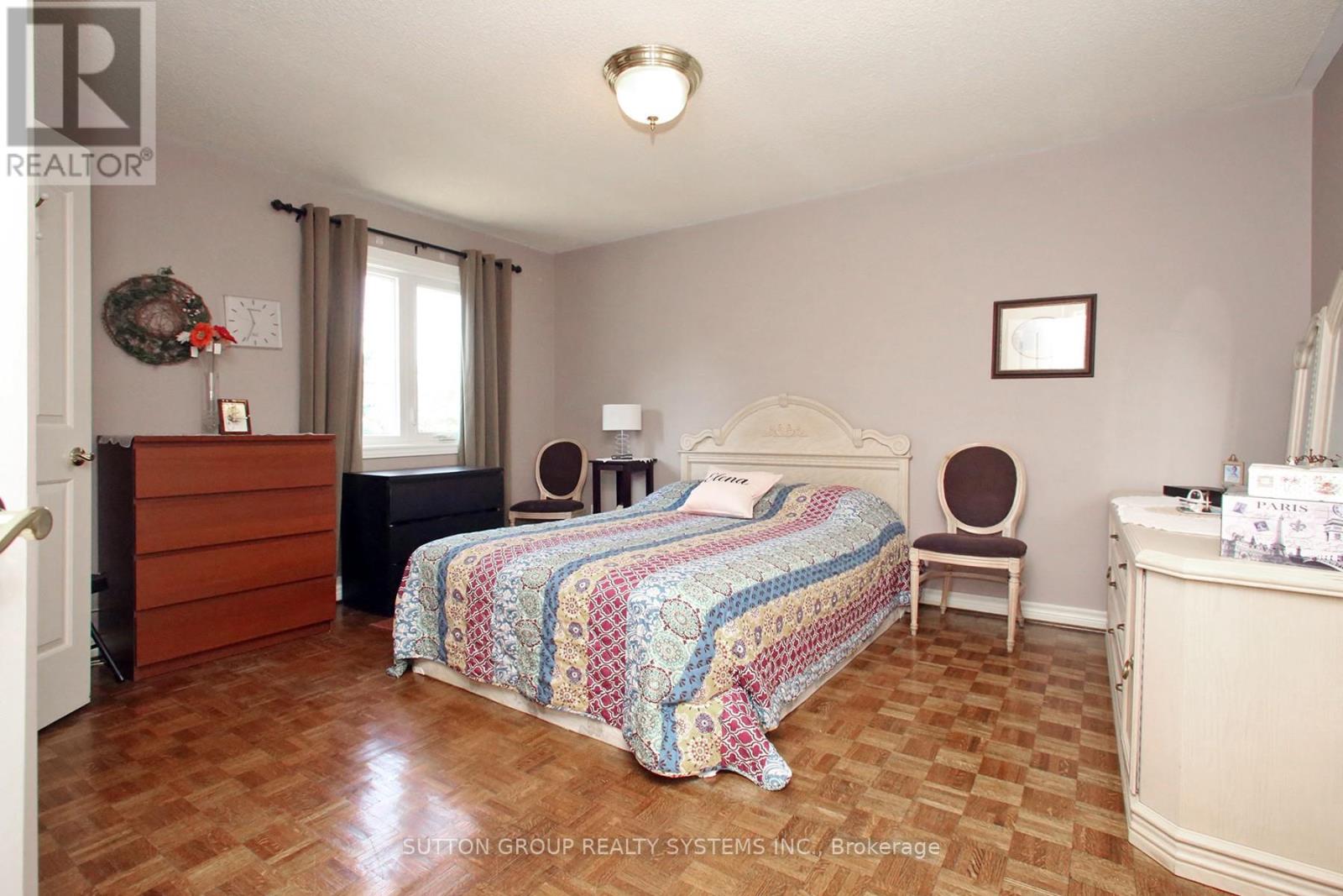 4873 Forest Hill Drive Sw, Mississauga, Ontario  L5M 5B1 - Photo 12 - W12514974