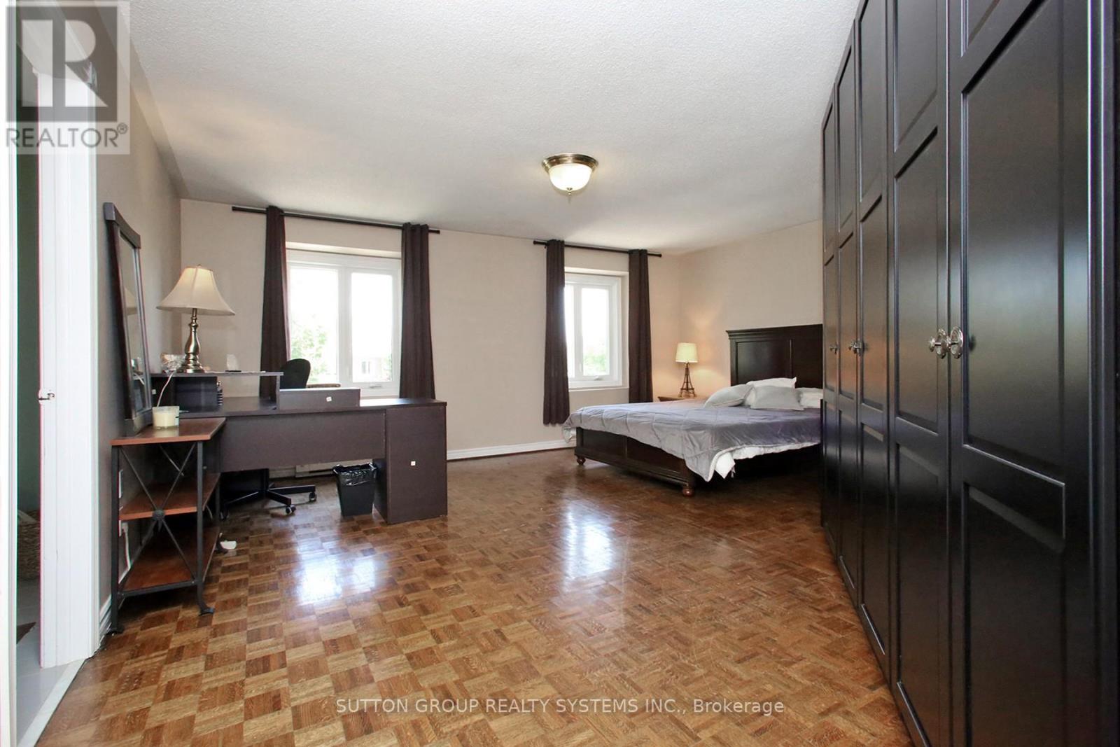 4873 Forest Hill Drive Sw, Mississauga, Ontario  L5M 5B1 - Photo 14 - W12514974