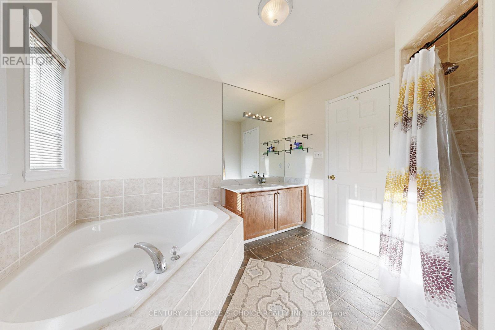 167 - 5260 Mcfarren Boulevard, Mississauga, Ontario L5M 7J5 - Photo 38 - W12515028