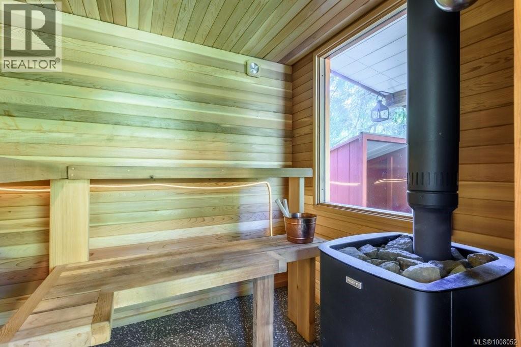 7455 Rodger Rd, Merville, British Columbia  V0R 2M0 - Photo 68 - 1008052