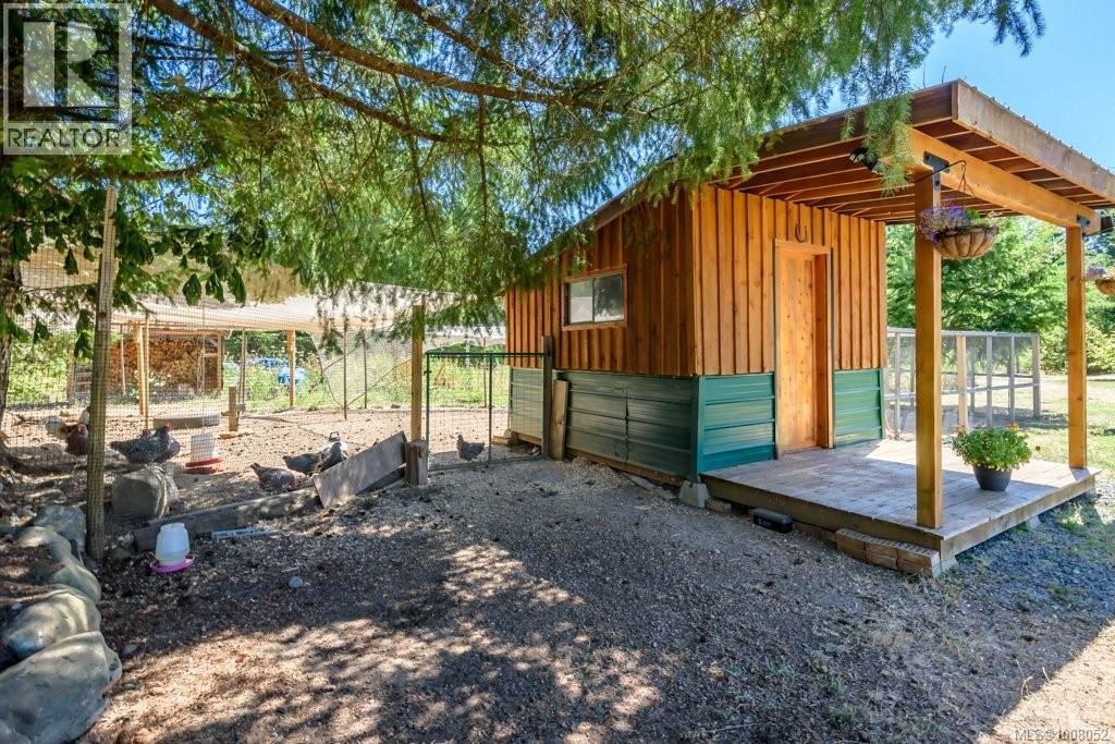 7455 Rodger Rd, Merville, British Columbia  V0R 2M0 - Photo 70 - 1008052