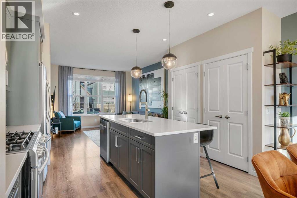 84 Masters Heights Se, Calgary, Alberta  T3M 2M7 - Photo 5 - A2268604