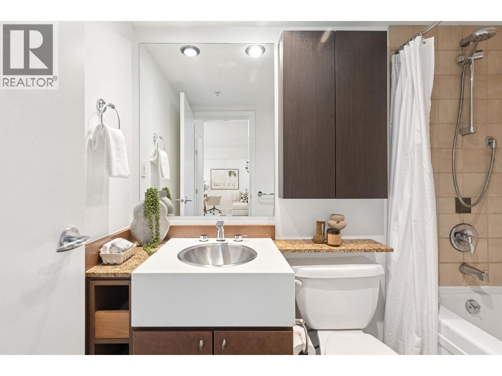 1705 1438 Richards Street, Vancouver, British Columbia  V6Z 3B8 - Photo 17 - R3064626