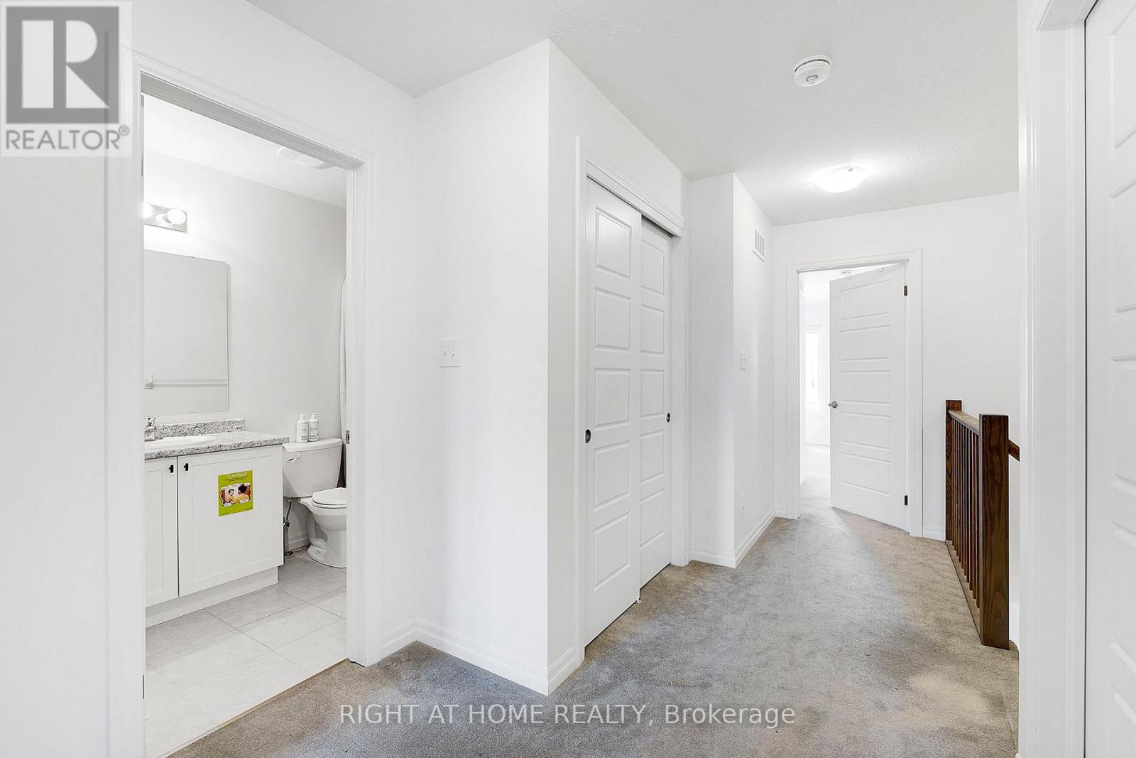 78 Pony Way, Kitchener, Ontario  N2R 0R8 - Photo 11 - X12514980