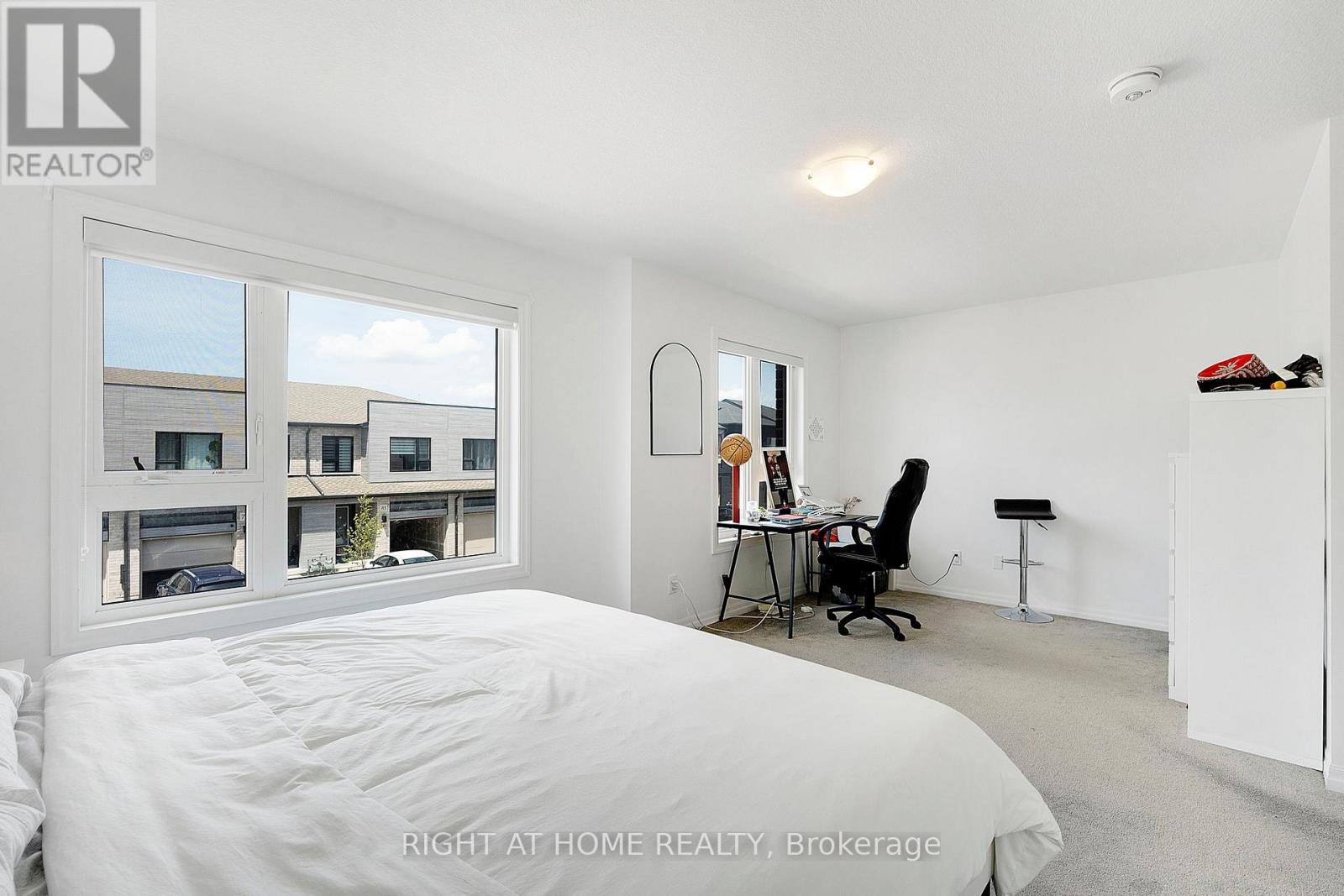 78 Pony Way, Kitchener, Ontario  N2R 0R8 - Photo 13 - X12514980