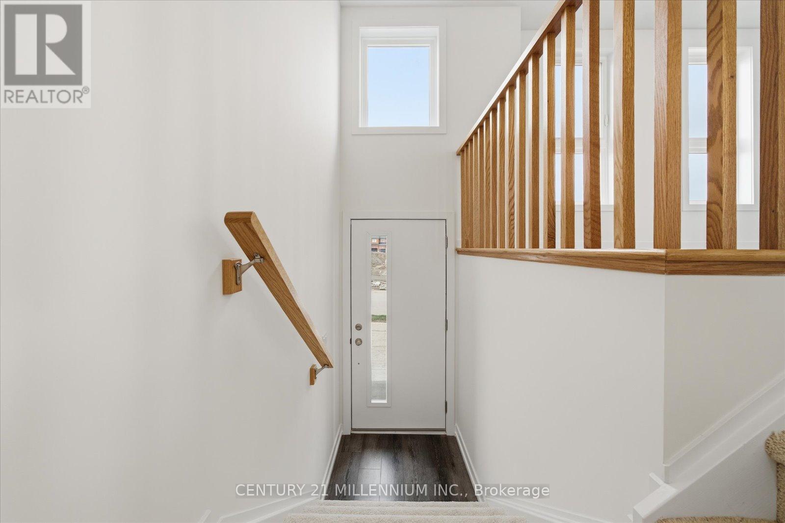 62 Kanesky Drive, Hamilton, Ontario  L8B 2A9 - Photo 3 - X12514992