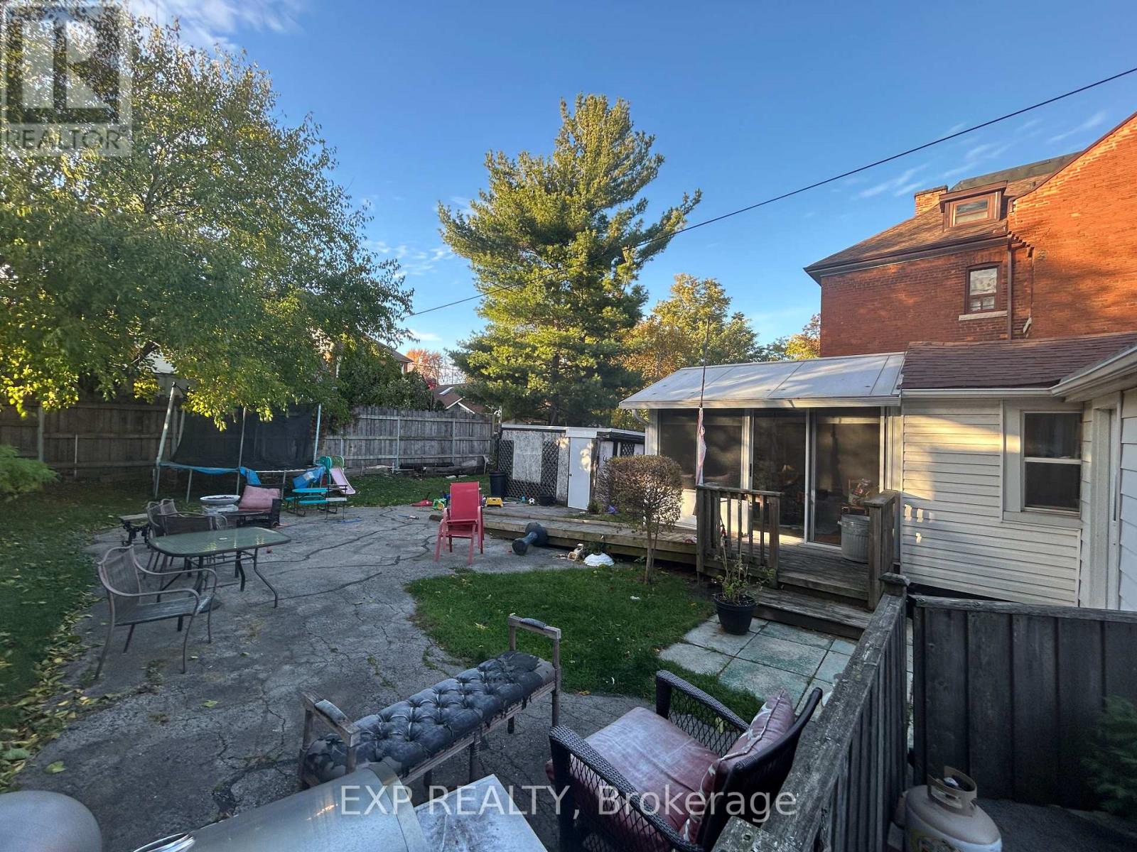 193 Locke Street N, Hamilton, Ontario  L8R 3B1 - Photo 4 - X12515008