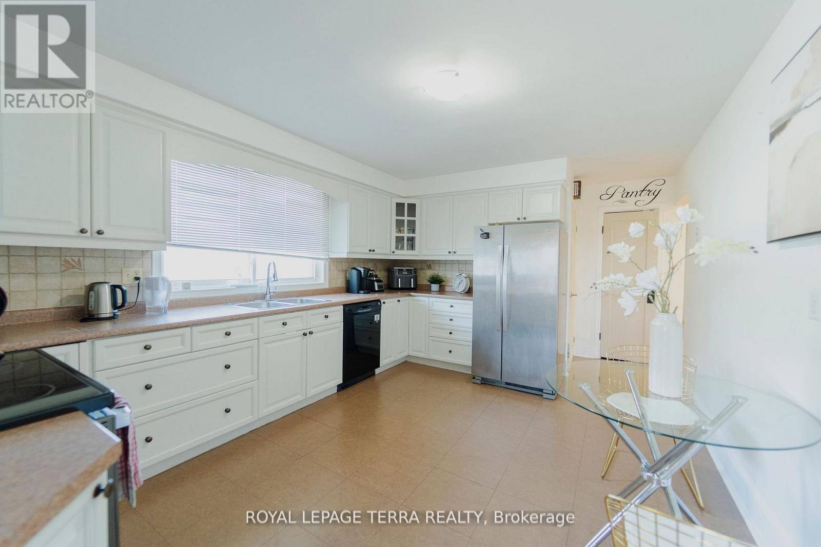 55 Eastbury Drive, Hamilton, Ontario  L8E 2V8 - Photo 15 - X12515056