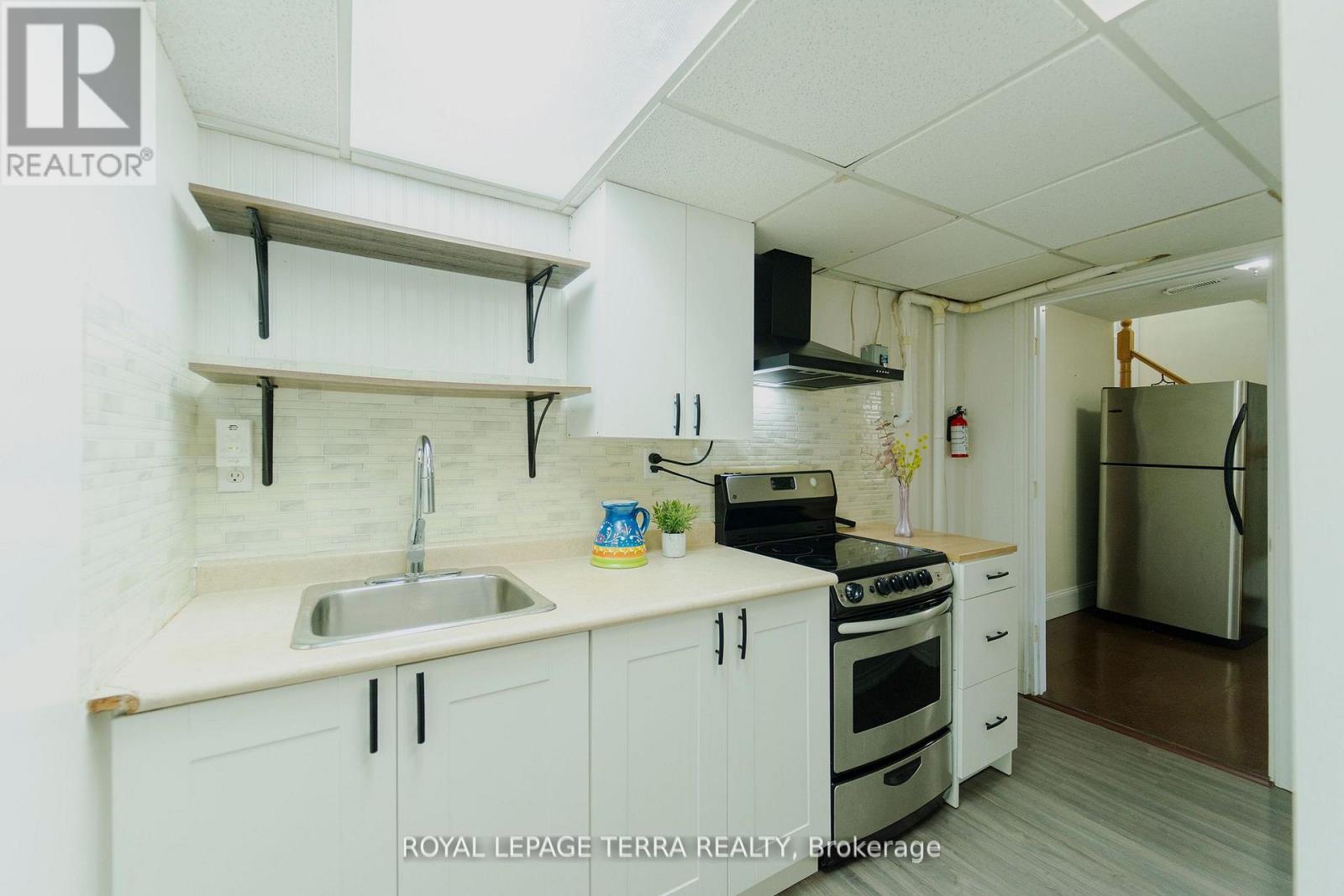 55 Eastbury Drive, Hamilton, Ontario  L8E 2V8 - Photo 30 - X12515056