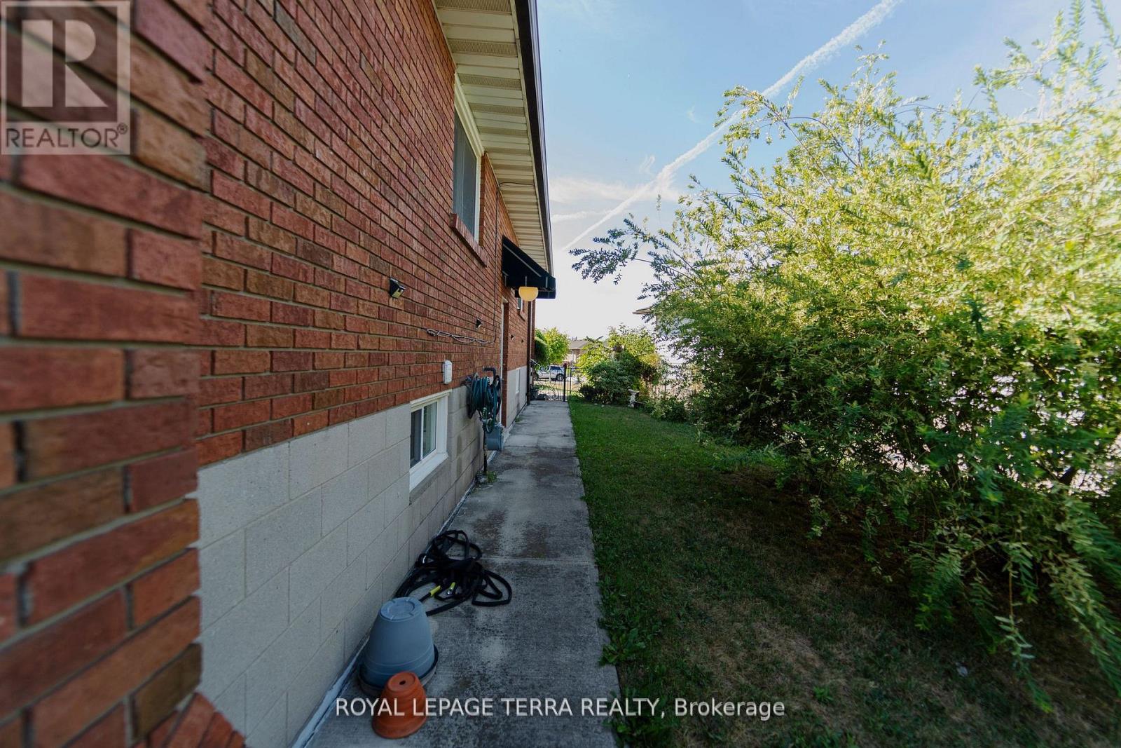 55 Eastbury Drive, Hamilton, Ontario  L8E 2V8 - Photo 37 - X12515056