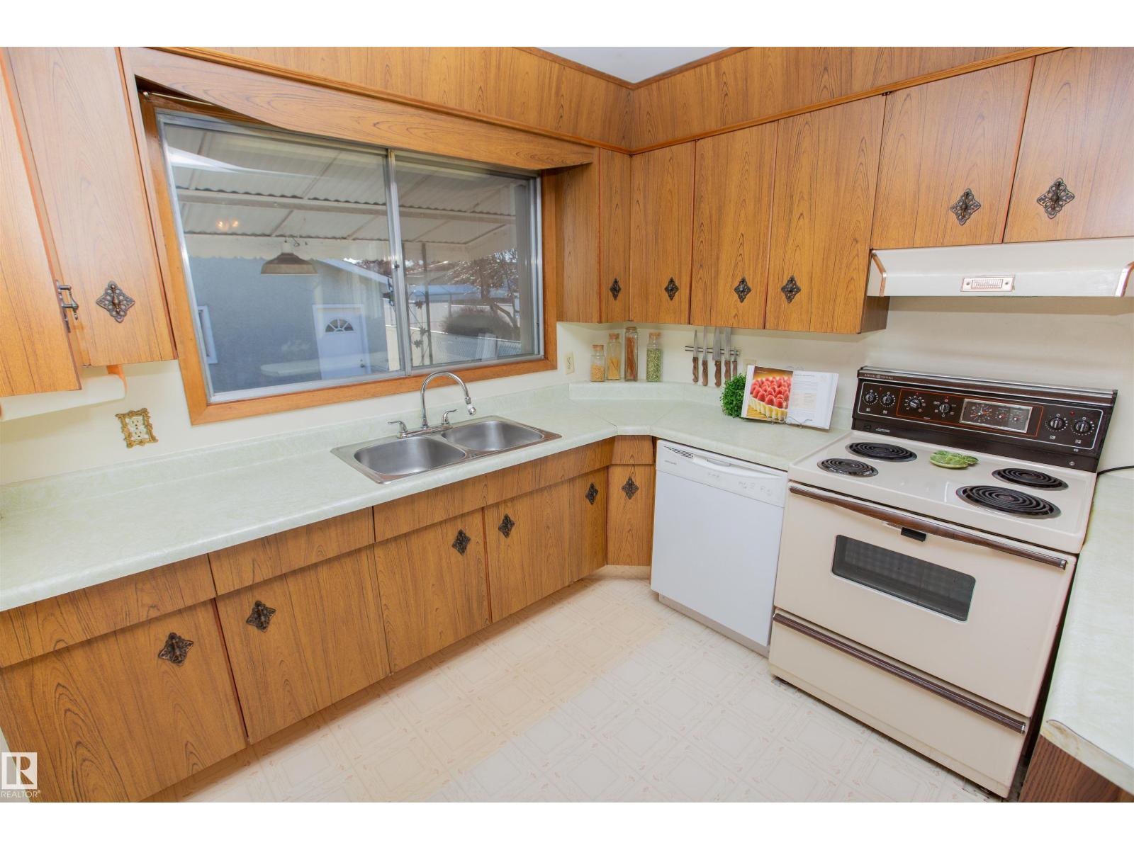 5603 92 Av Nw, Edmonton, Alberta  T6B 0S2 - Photo 7 - E4464851