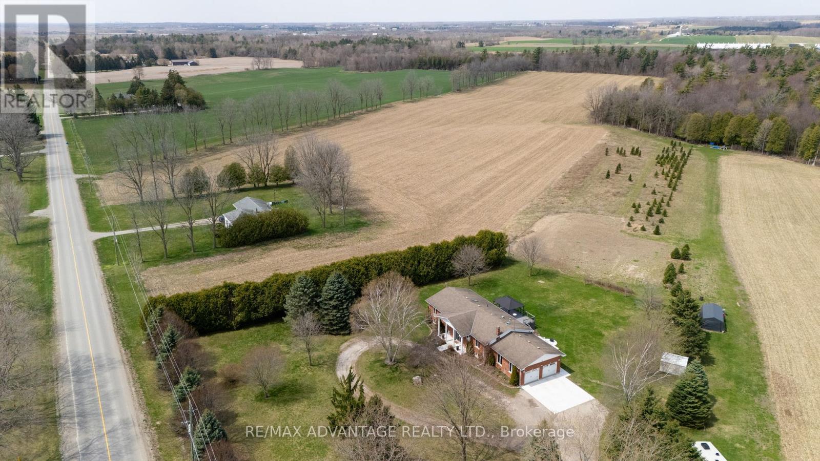 403353 Robinson Road, South-West Oxford, Ontario N5C 3J7 - Photo 14 - X12515084