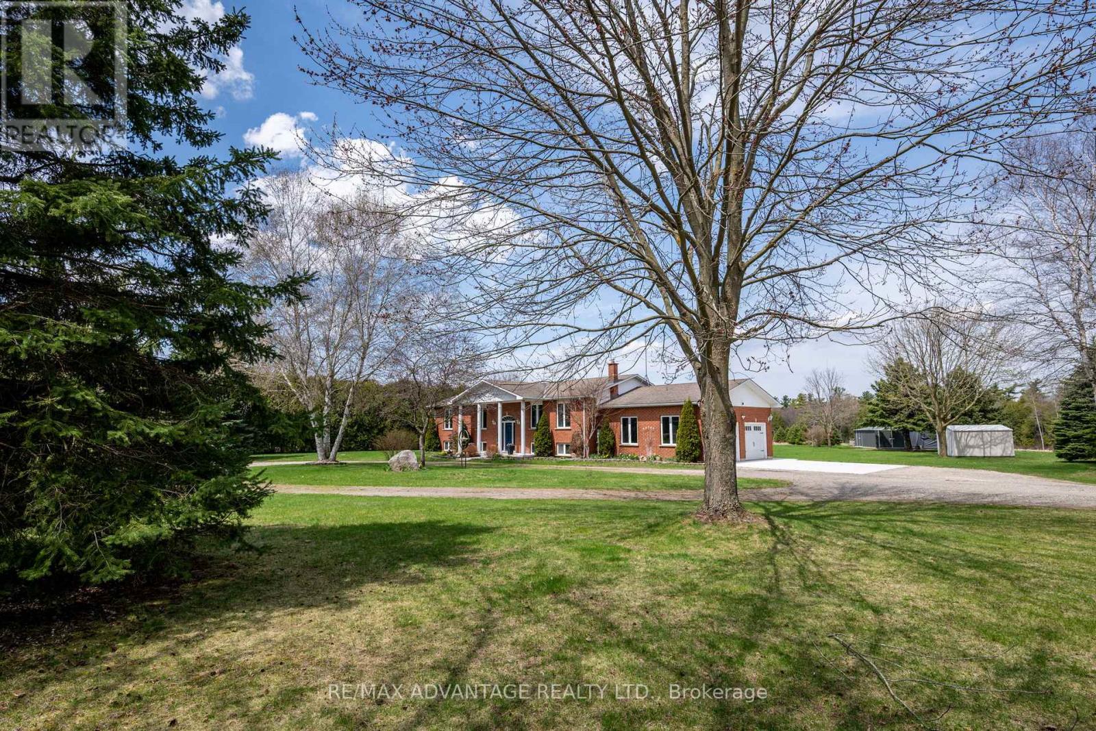 403353 Robinson Road, South-West Oxford, Ontario N5C 3J7 - Photo 18 - X12515084