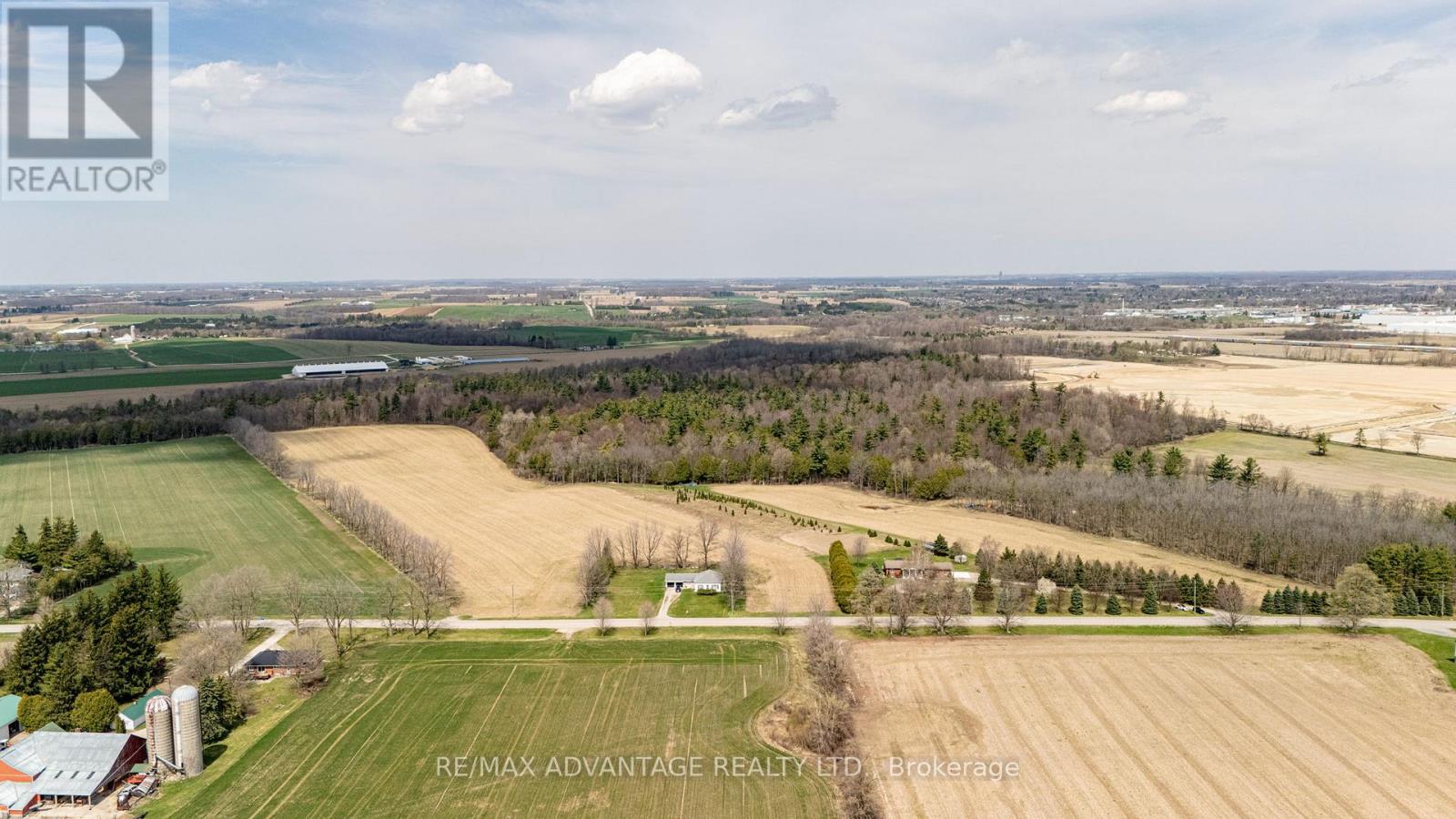 403353 Robinson Road, South-West Oxford, Ontario N5C 3J7 - Photo 5 - X12515084