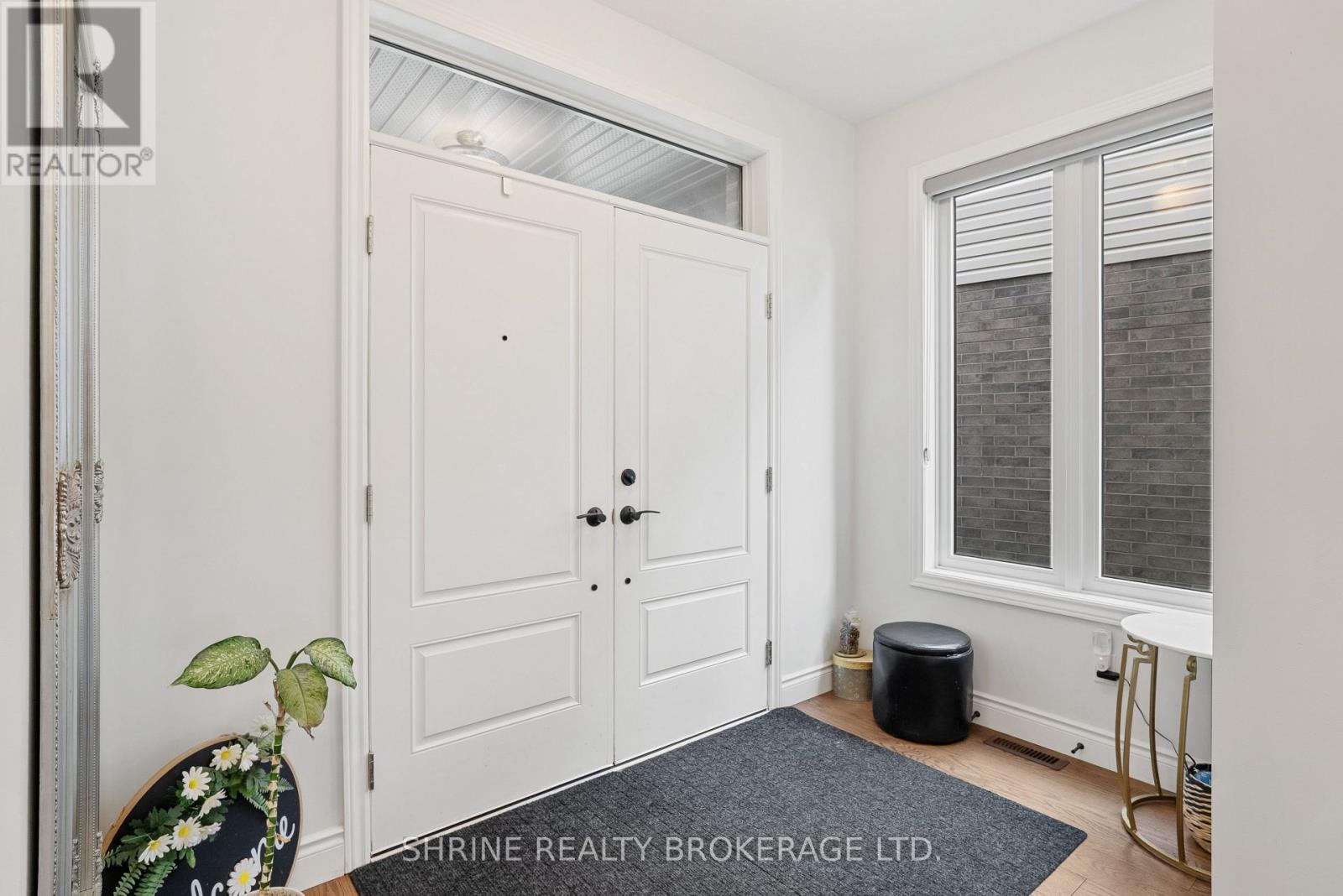 3719 Somerston Crescent, London South, Ontario  N6L 0G4 - Photo 8 - X12515104