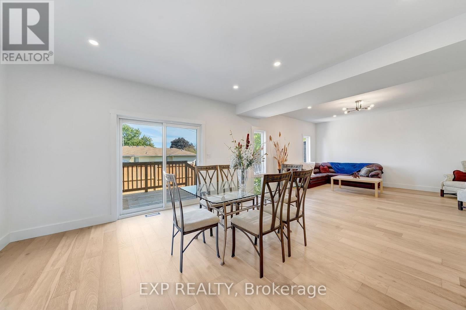 210 Morton Street, Thorold, Ontario  L2V 1C7 - Photo 10 - X12444205