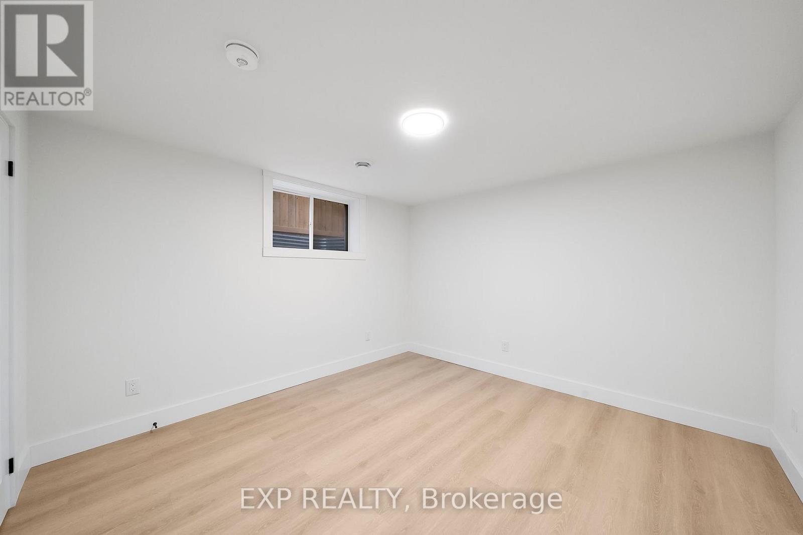 210 Morton Street, Thorold, Ontario  L2V 1C7 - Photo 34 - X12444205