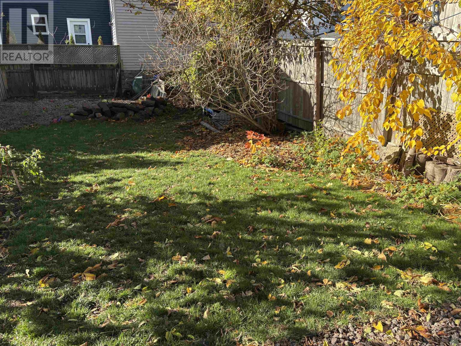 35 Spring Park Road, Charlottetown, Prince Edward Island C1A 3X7 - Photo 6 - 202527338