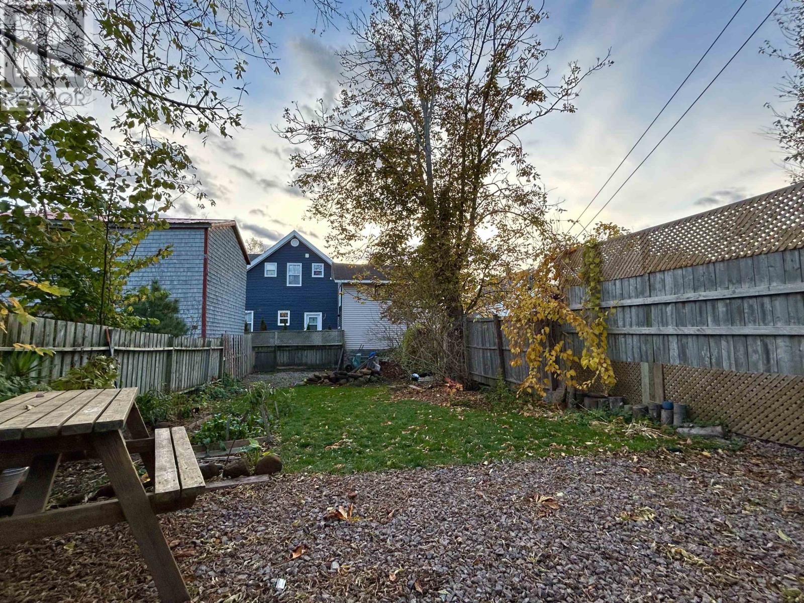 35 Spring Park Road, Charlottetown, Prince Edward Island C1A 3X7 - Photo 7 - 202527338