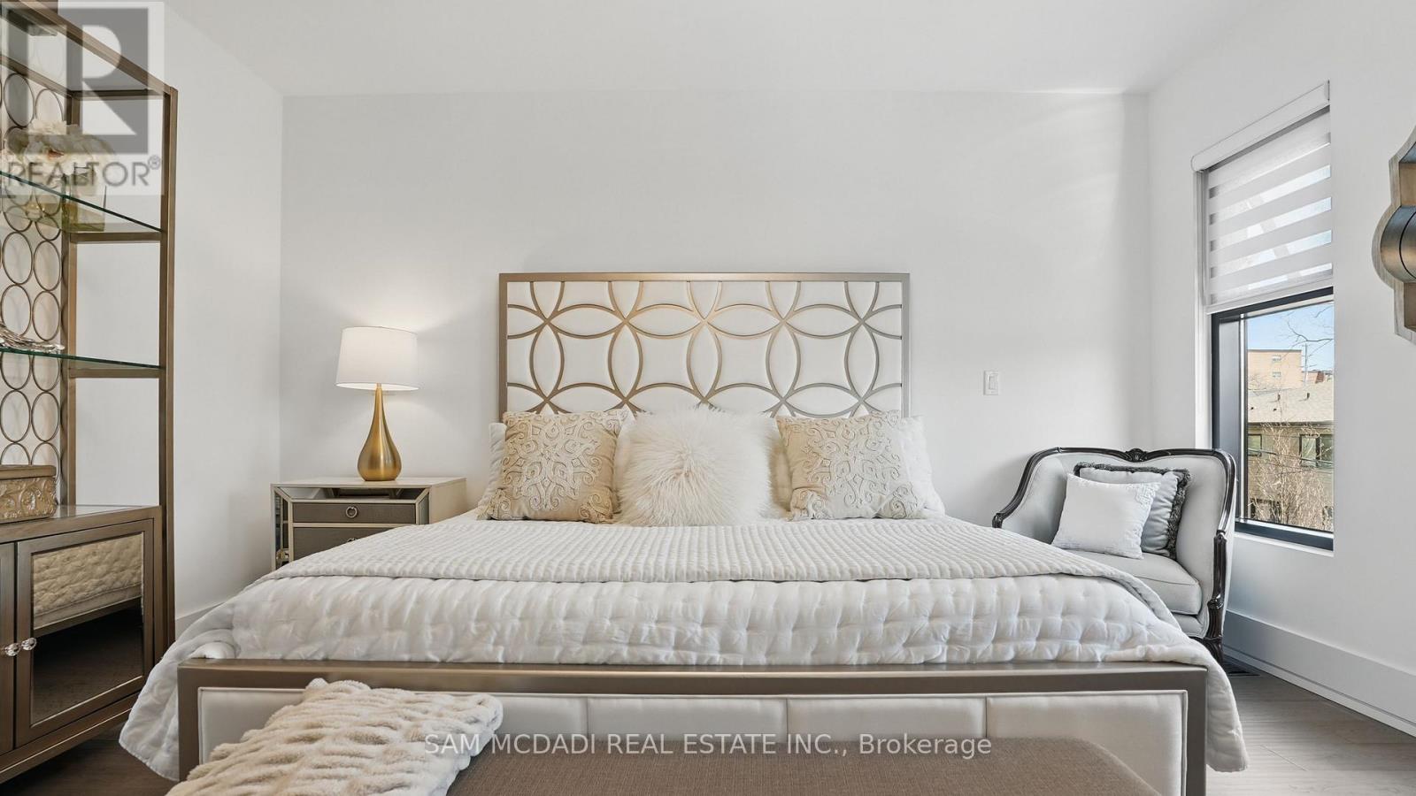 7b Iroquois Avenue, Mississauga, Ontario L5G 1M7 - Photo 22 - W12435198