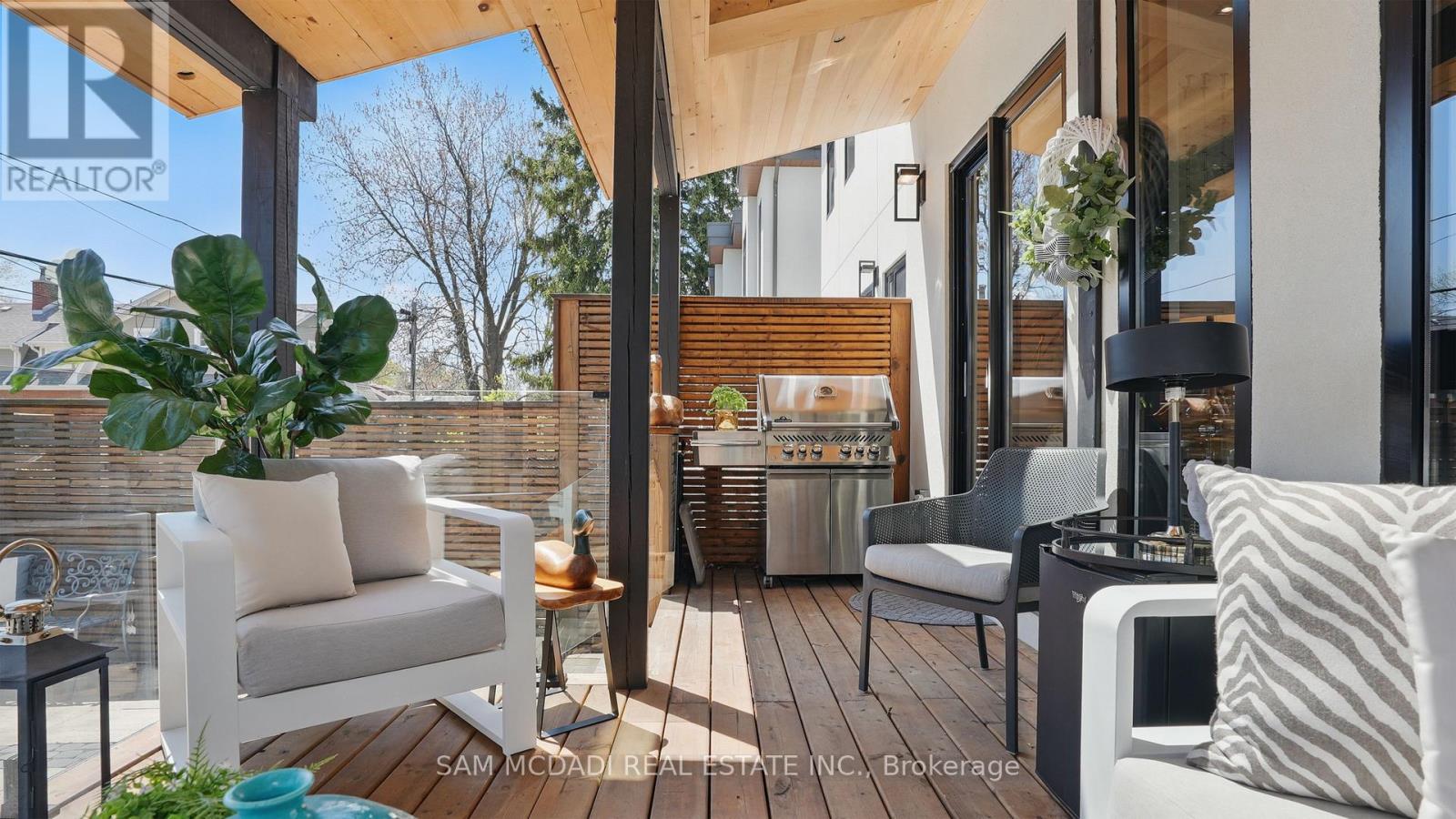 7b Iroquois Avenue, Mississauga, Ontario L5G 1M7 - Photo 15 - W12435198