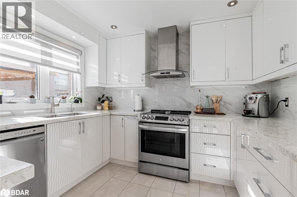 129 Flagstone Way, Newmarket, Ontario L3X 2Z8 - Photo 11 - 40785336