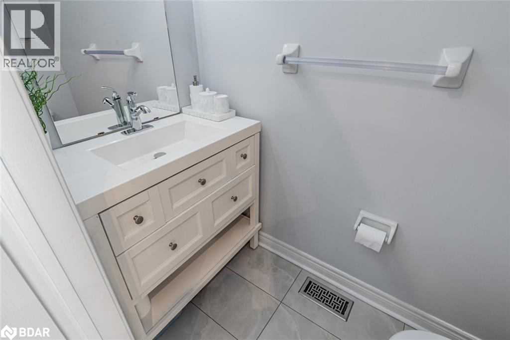 129 Flagstone Way, Newmarket, Ontario L3X 2Z8 - Photo 14 - 40785336